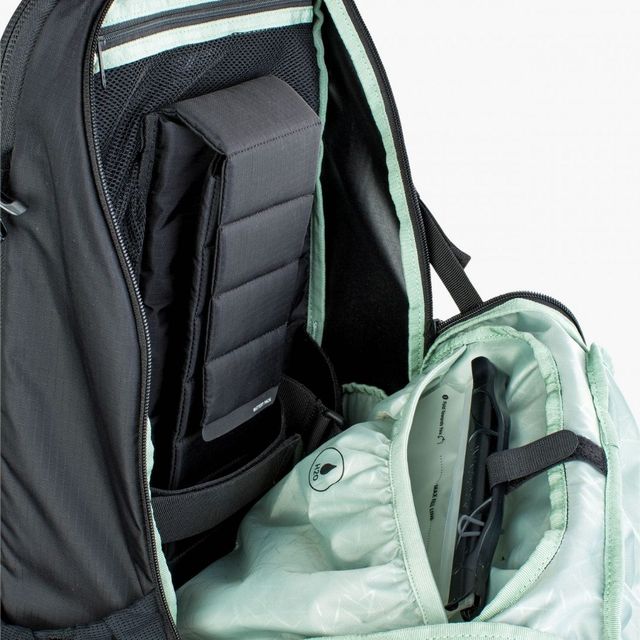 Evoc FR Trail E-Ride 20L M/L pyöräilyreppu Evoc FR Trail E-Ride 20L M/L pyöräilyreppu
